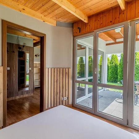 منتزه العطل Osrodek Wczasowy Boski Raj