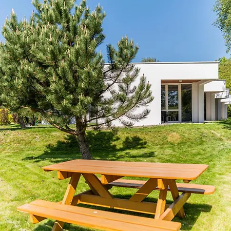 منتزه العطل Osrodek Wczasowy Boski Raj 3*